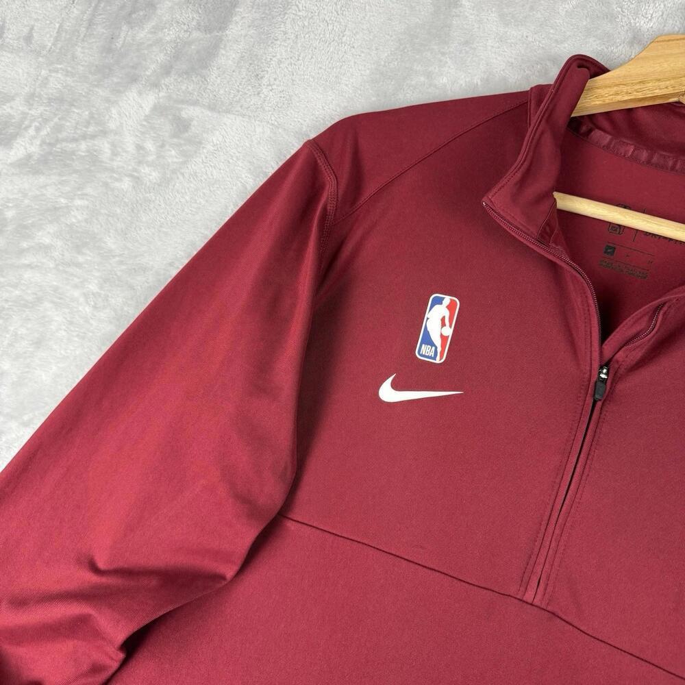 Nike NBA Cleveland Cavaliers Quarter Zip Shirt Dri-Fit Men M Thumb Hole Training - Picture 9 of 9